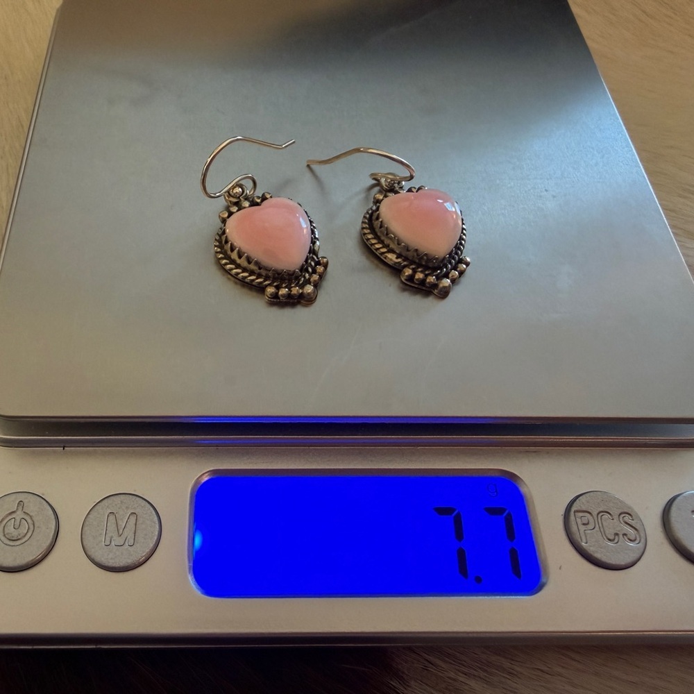 ❤️ Queen Pink Conch Navajo Style Heart Dangle Earrings Sterling Silver 7.7 Grams - Picture 7 of 11